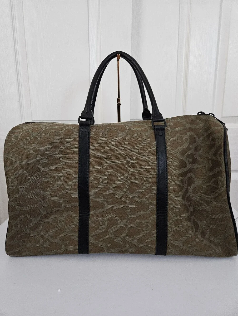 NIKE JORDAN NWT Unisex Duffel